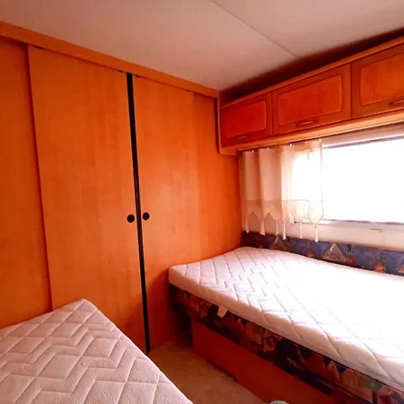 Campingplads Przyczepa Kempingowa Nad Jez Gardno Gardna Wielka