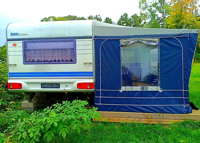 Кемпинг Przyczepa Kempingowa Nad Jez Gardno Gardna Wielka